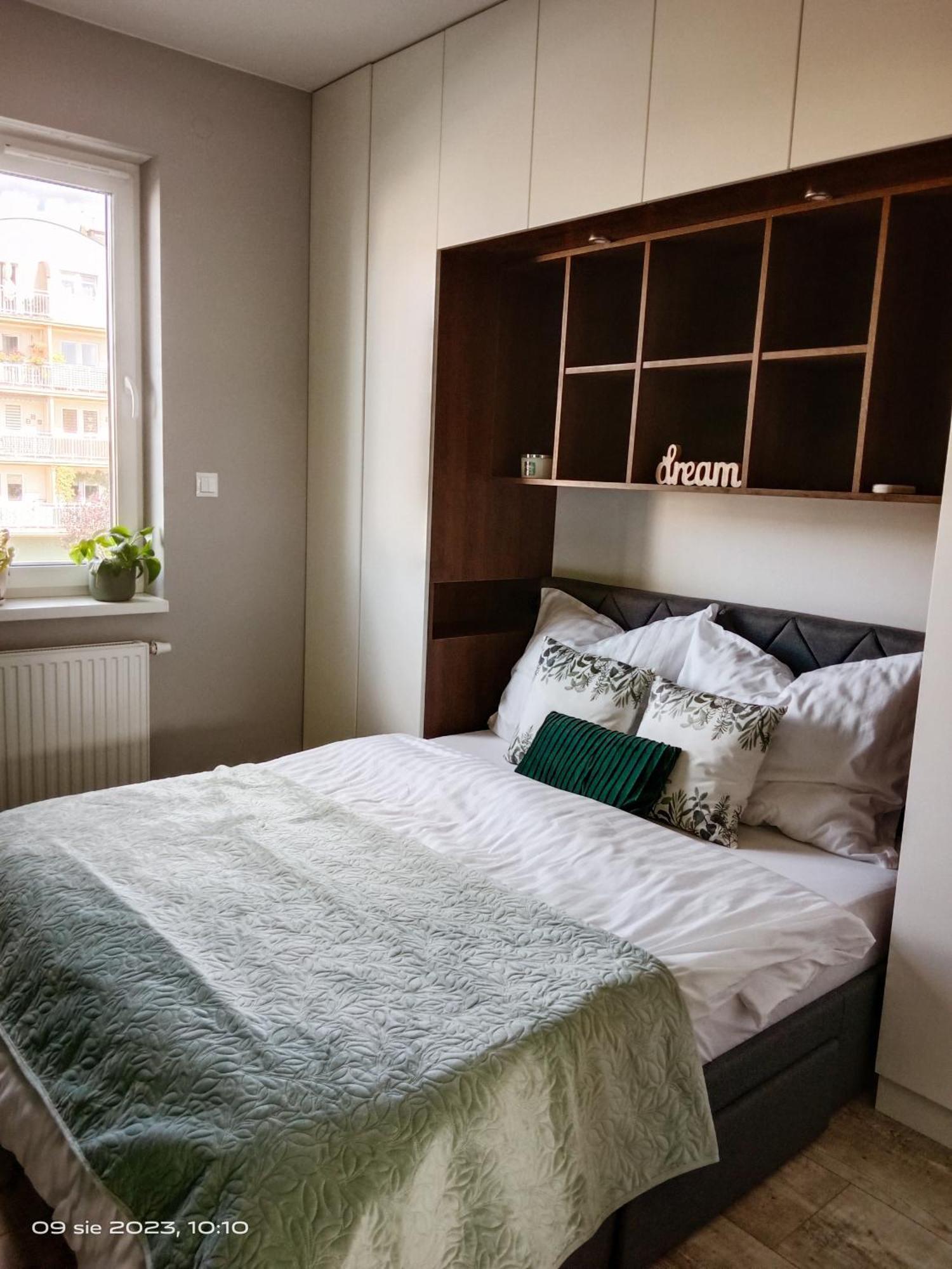 Apartament Na Zielonej Z Tarasem Apartment Pila Luaran gambar